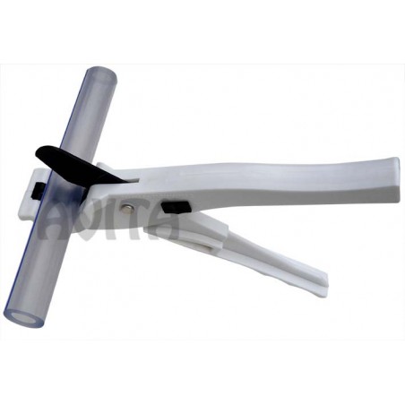 Hose cutter