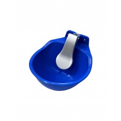 Poidło plastikowe dla krów z językiem stalowym