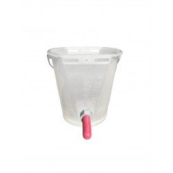 Bucket with teat transparent
